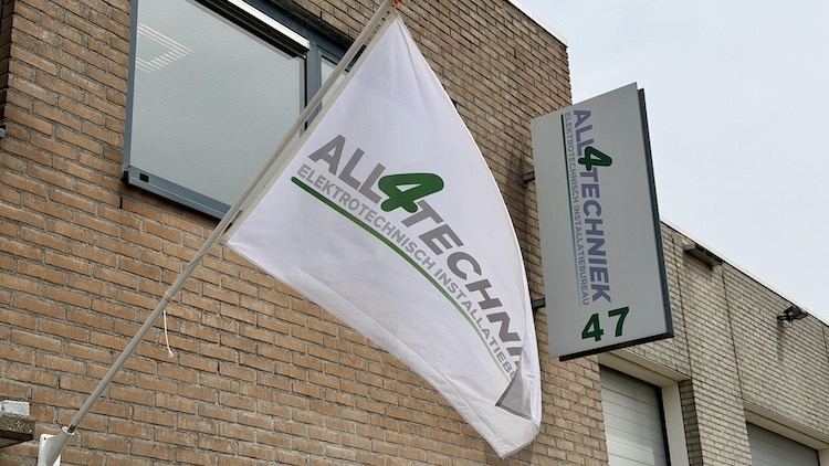 Vlag met logo All4Techniek